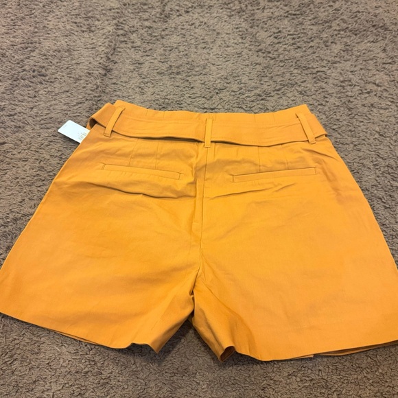 Express Mustard Extreme High Rise Belted Shorts Pleated 2 4 6 8 10 NEW $68 - Picture 4 of 9